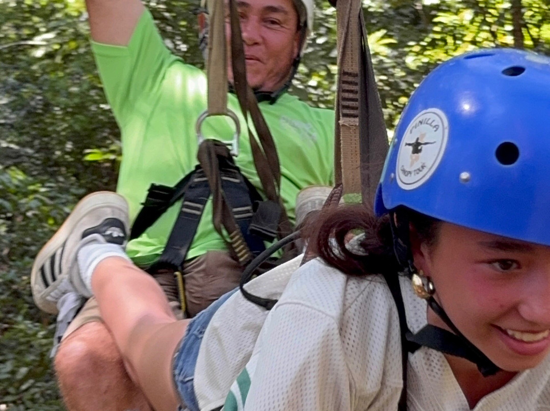 Pinilla Canopy Tour景点图片
