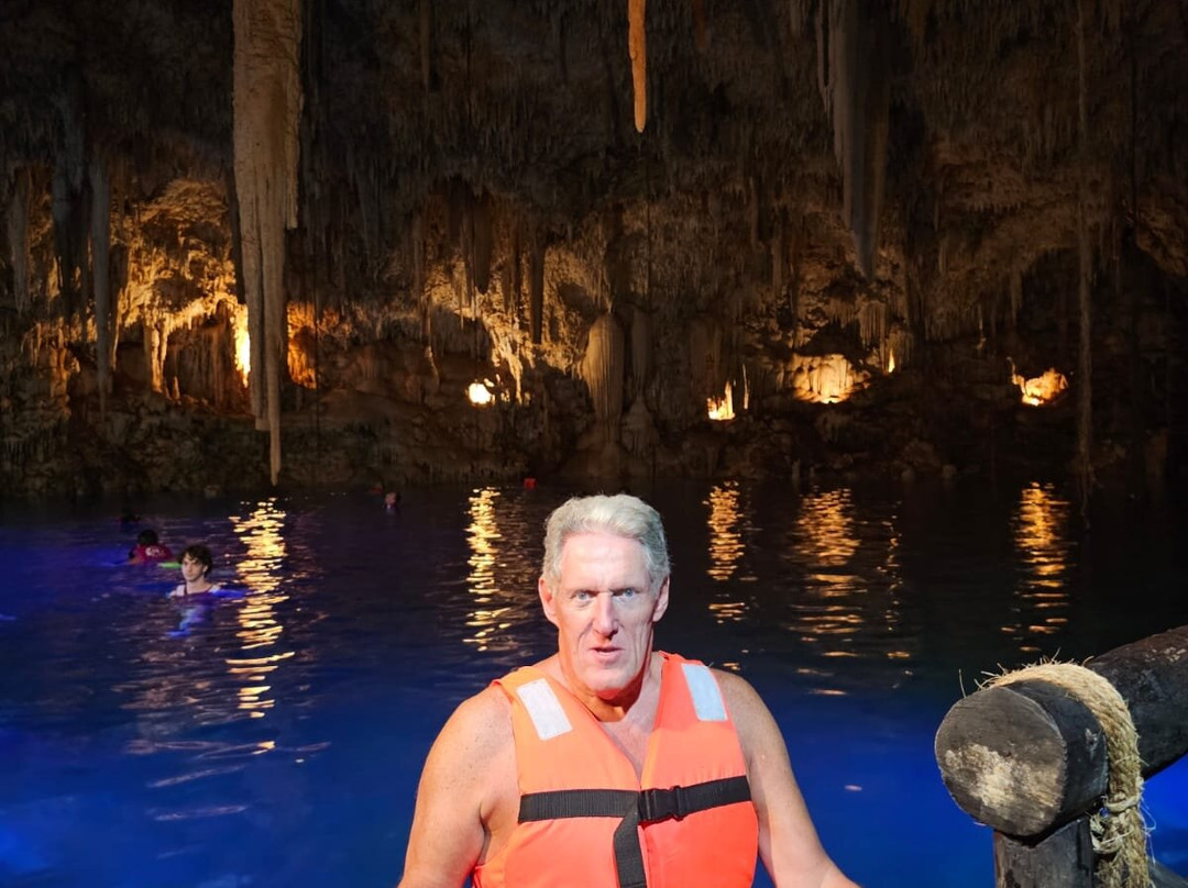 Cenote Ki'ichpam Xunaan-巴利亚多利德必去景点