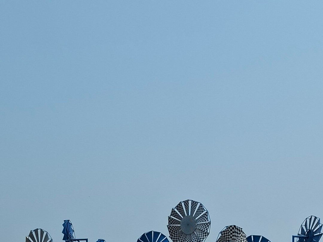 Windmills景点图片