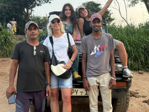 Kavi Jeep Safari-锡吉里亚必去景点