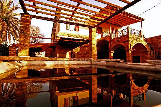 Agiazi Traditional Hotel主图