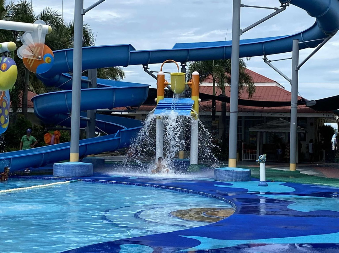 CML Beach Resort & Water Park主图