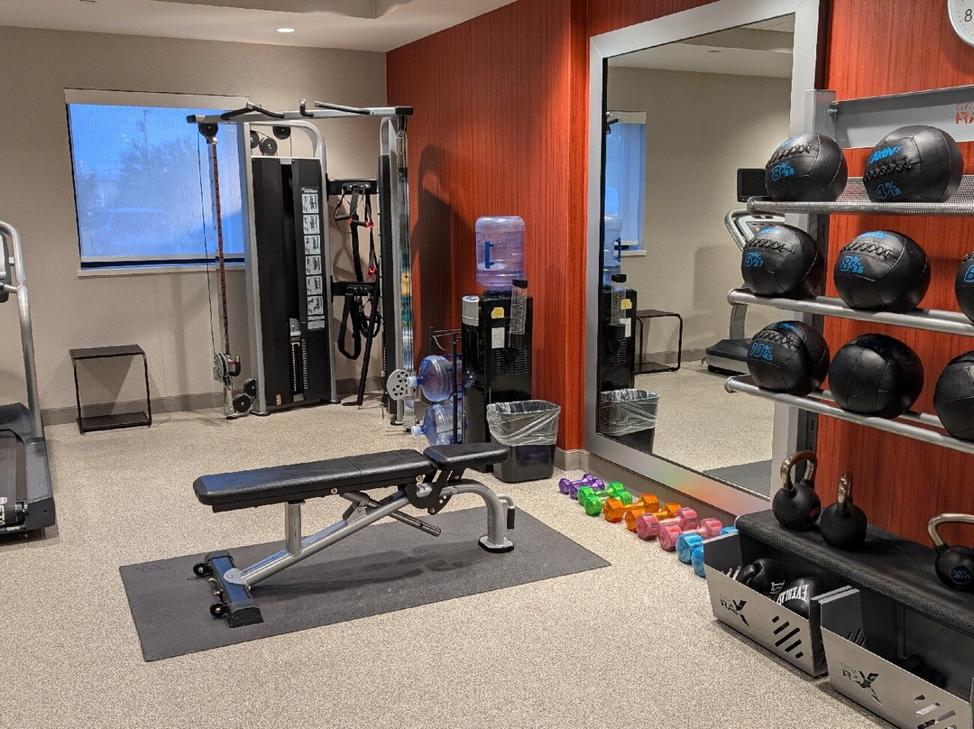 Home2 Suites By Hilton Bowling Green主图