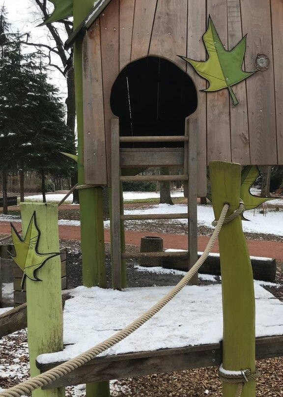 Kinderspielplatz am Schwanenteich-米特韦达必去景点