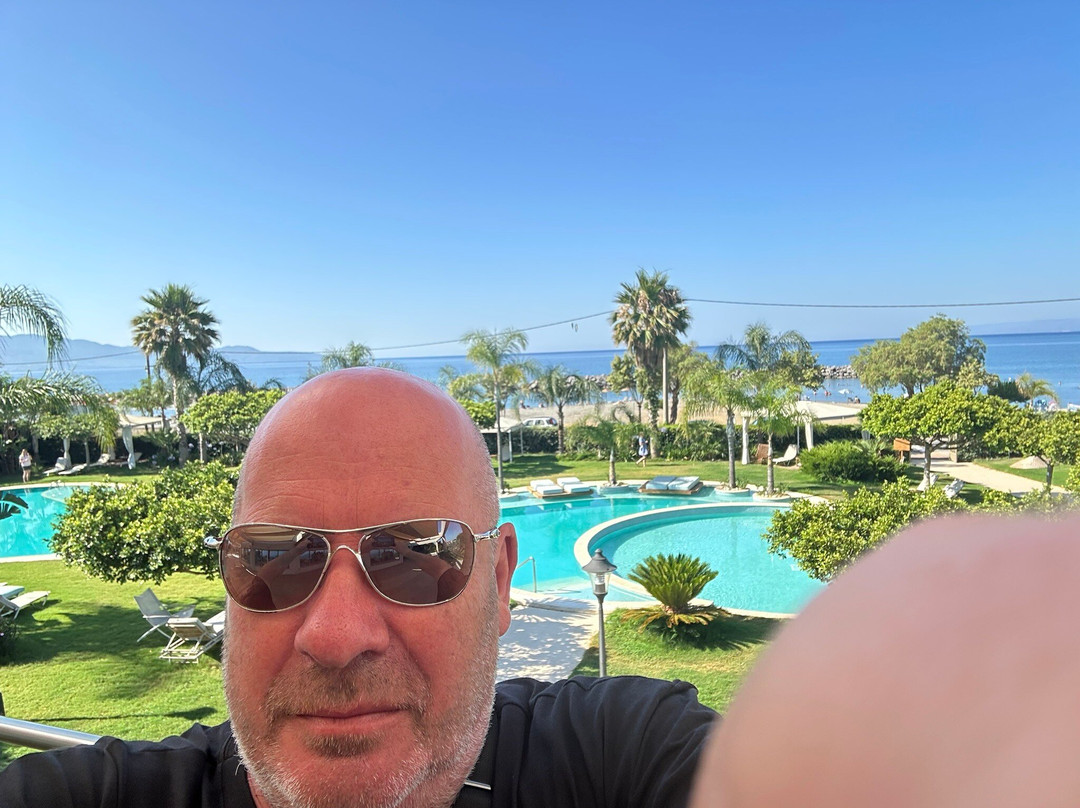 Elysian Luxury Hotel and Spa主图