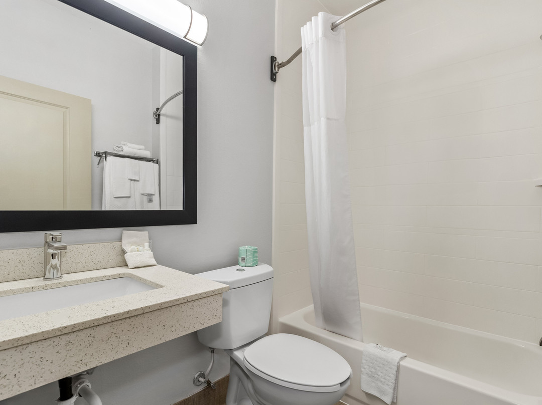 Ocean Isle Beach酒店住宿-Quality Inn Shallotte Near Ocean Isle Beach