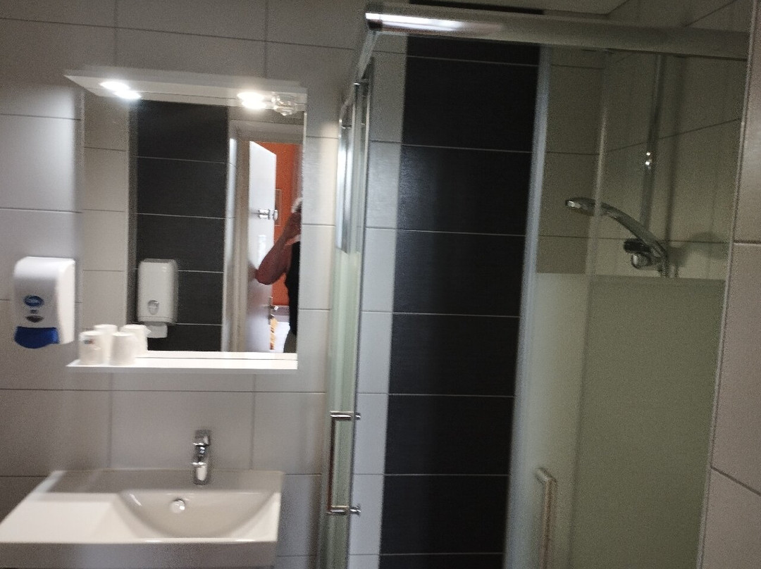 皇后宁静酒店主图