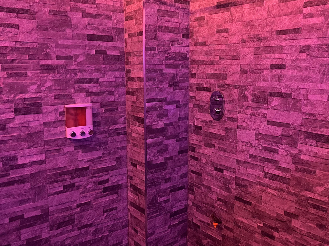 Revival Float Rooms-利默里克必去景点