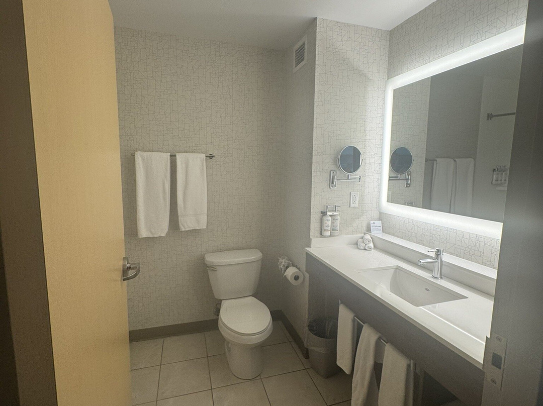 Holiday Inn Express & Suites Dieppe Airport By IHG主图