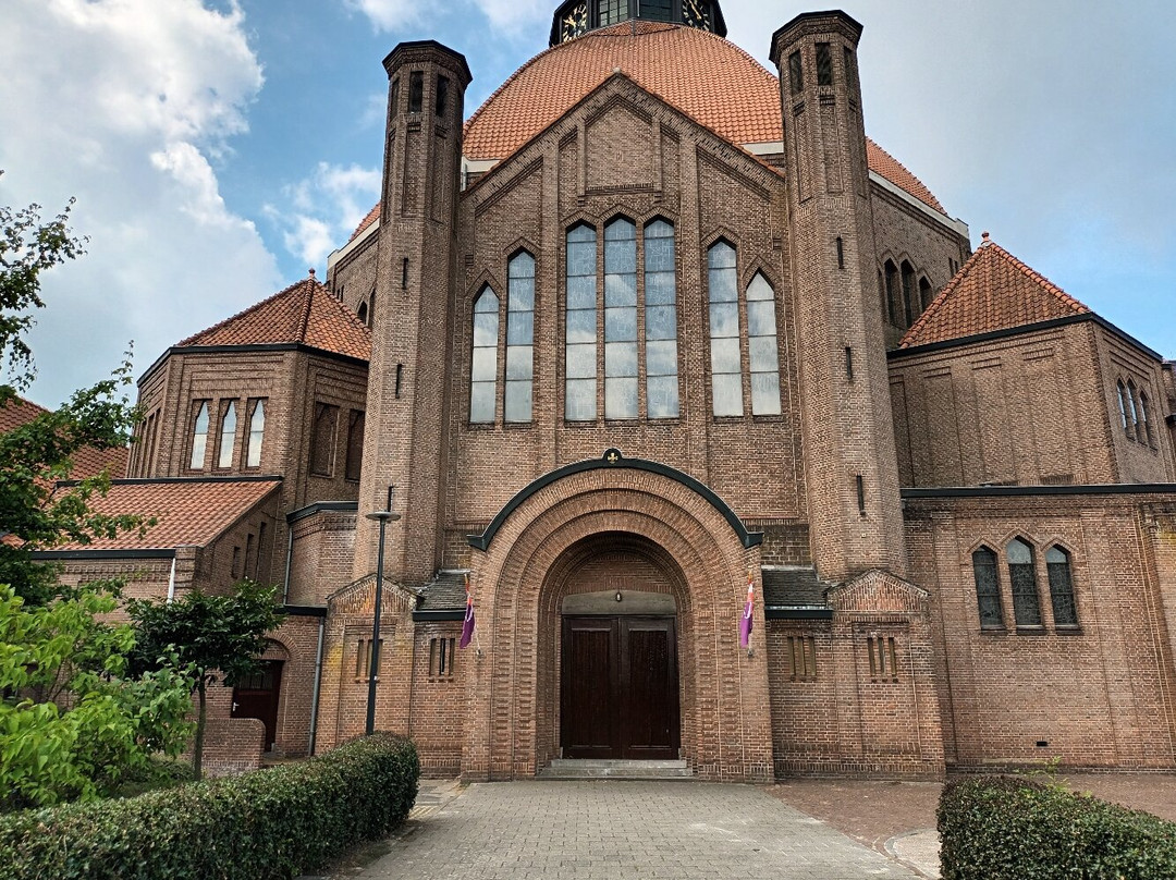 Sint-laurentiuskerk In Dongen-Dongen必去景点