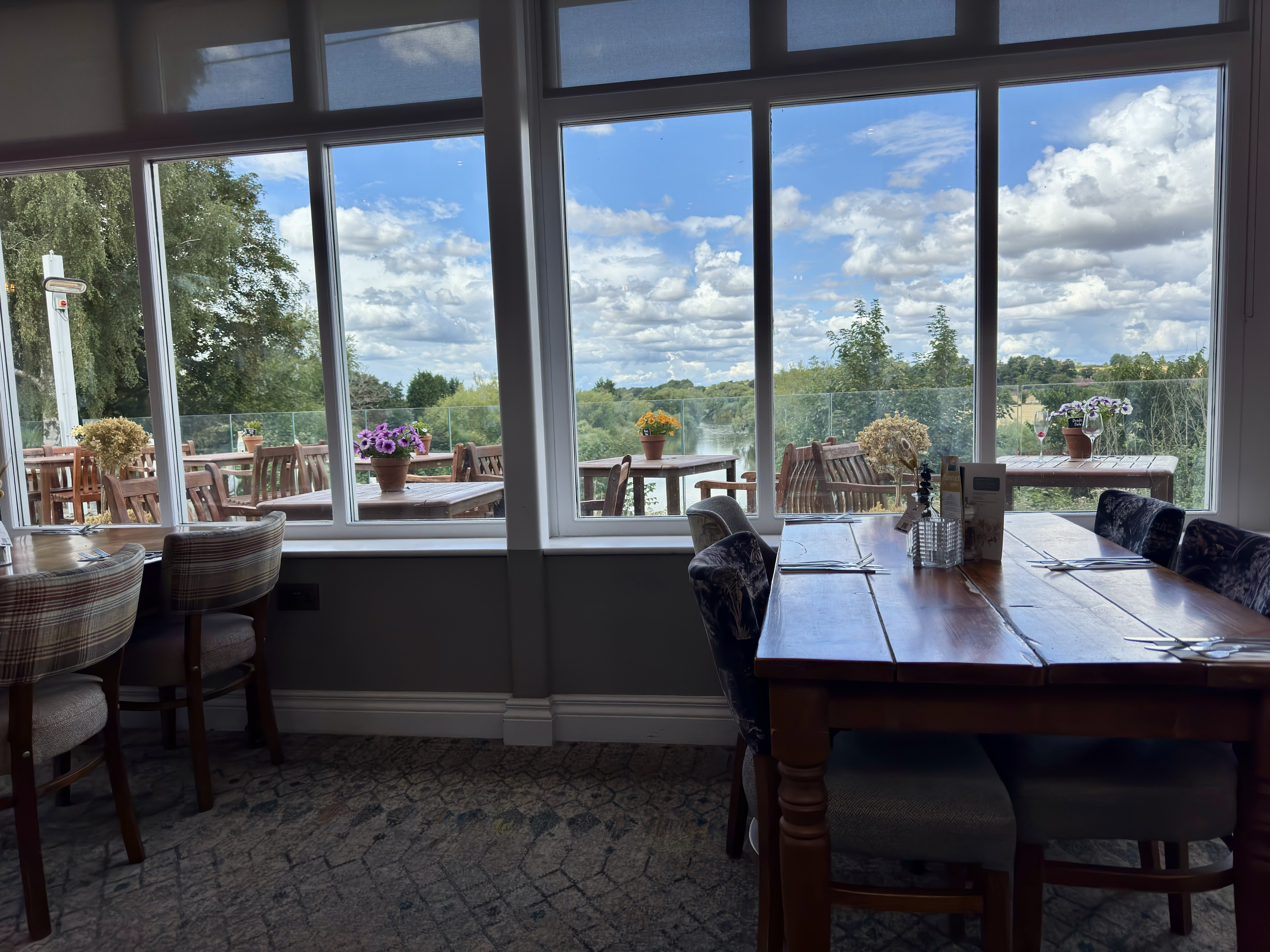 Riverside Inn by Chef & Brewer Collection-官方