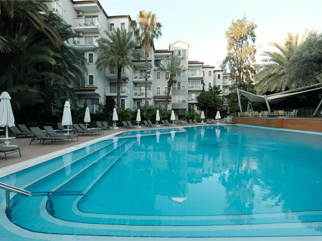 Paloma Marina Suites