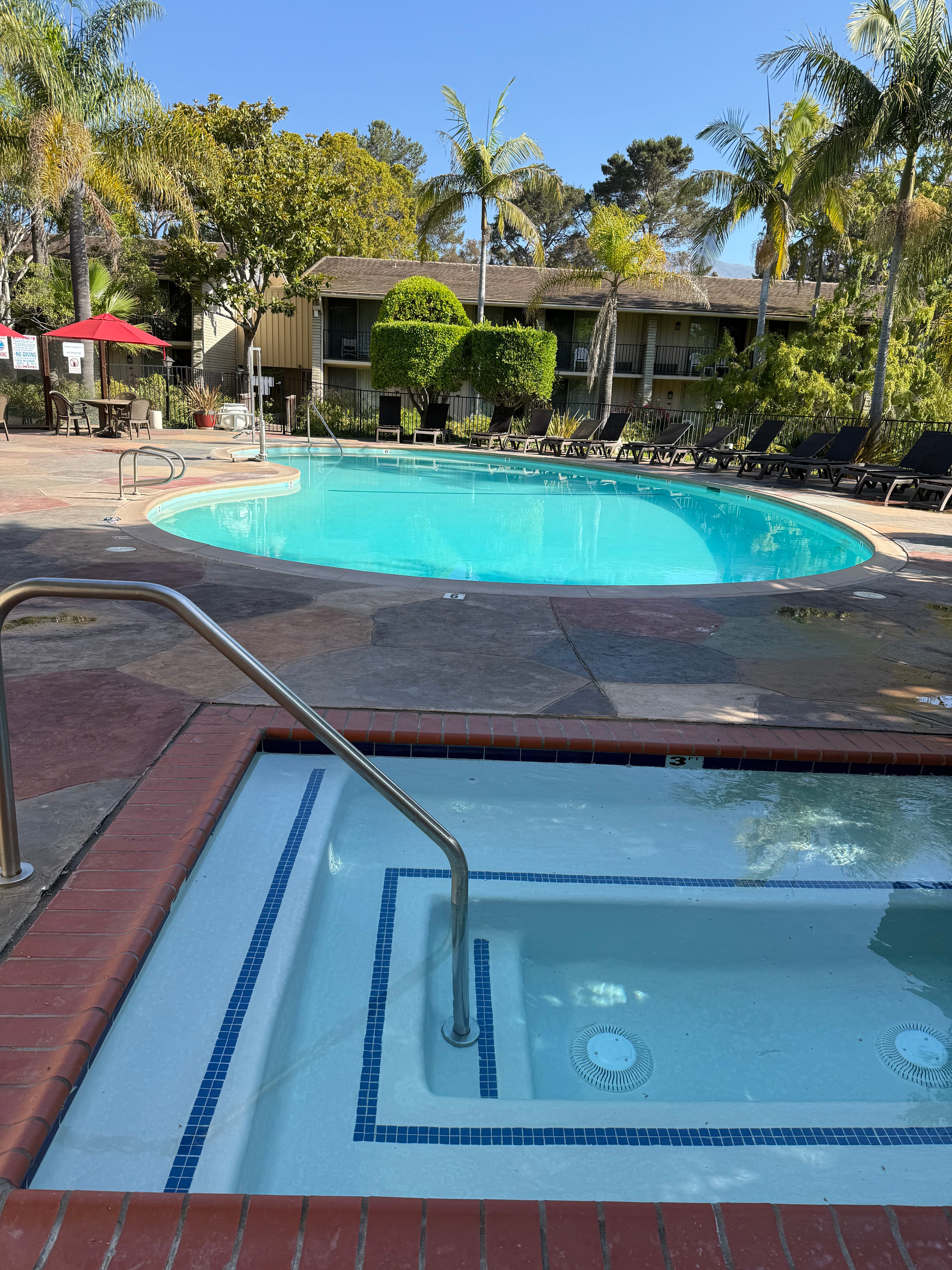 圣塔芭芭拉华美达酒店-官方