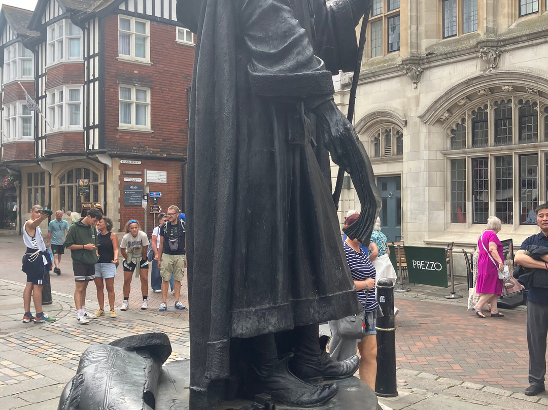 Statue of Geoffrey Chaucer-坎特伯雷必去景点