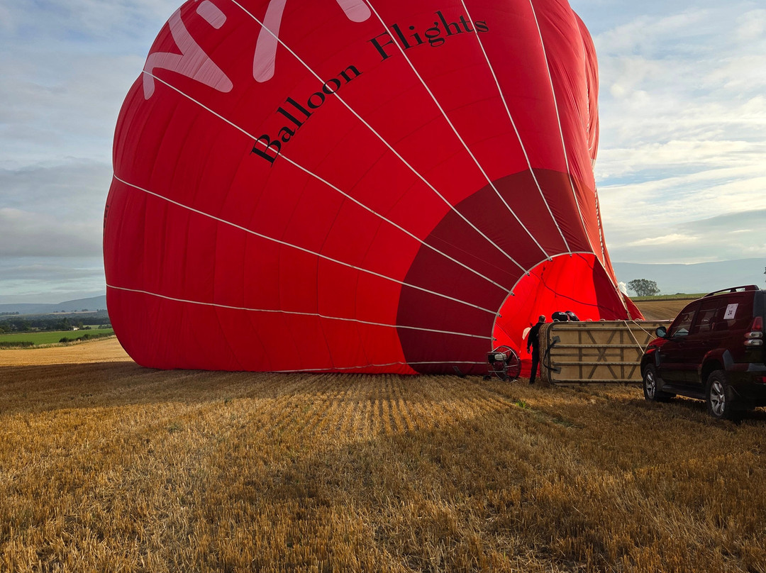Virgin Balloon Flights - Kirkby Lonsdale near Whoop Hall-柯比朗斯代尔必去景点