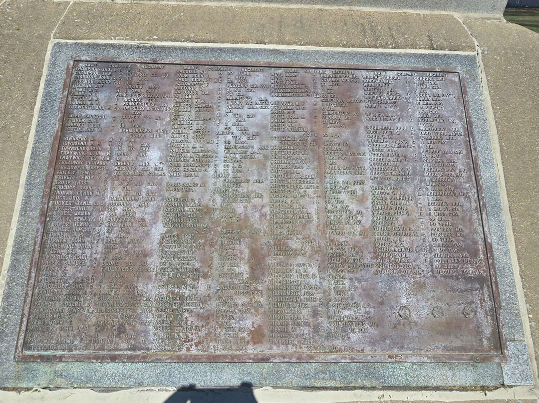 North Alton Confederate Cemetery-奥尔顿塔必去景点