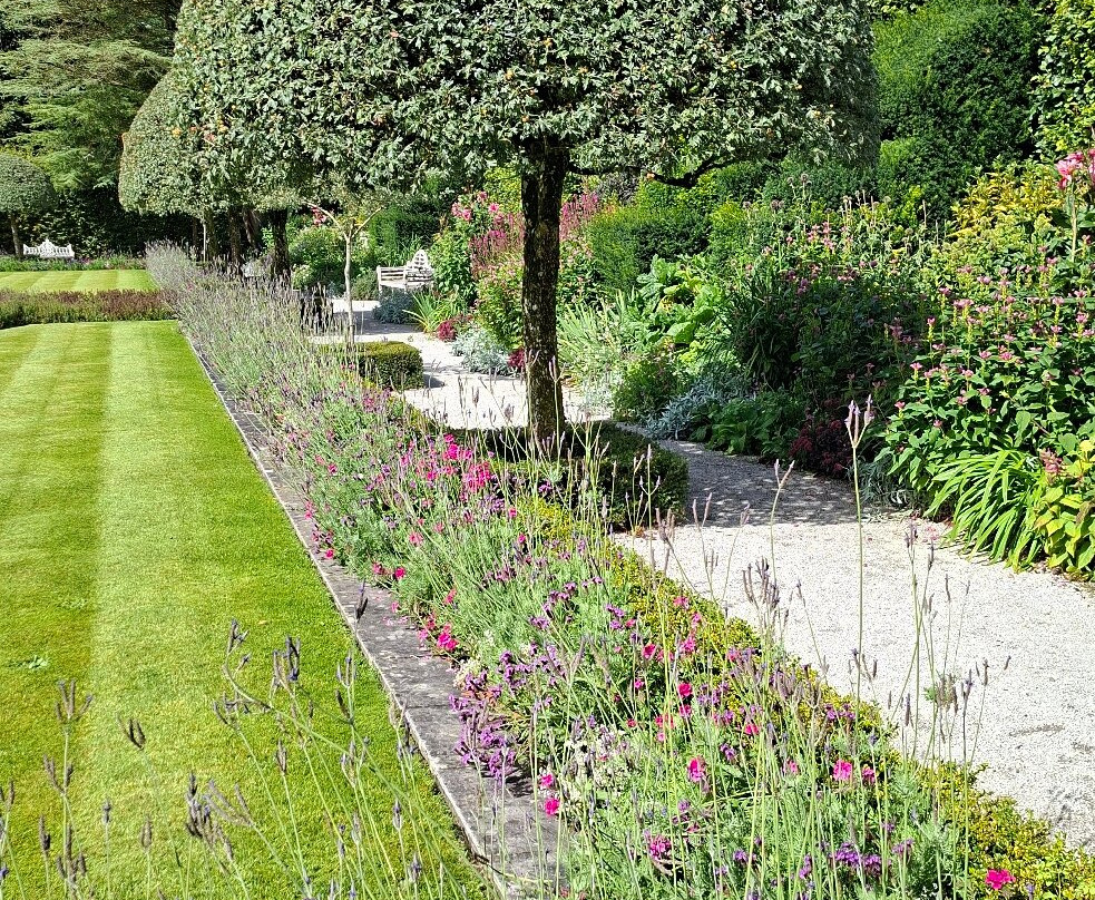 Holker Hall and Gardens-Grange-over-Sands必去景点