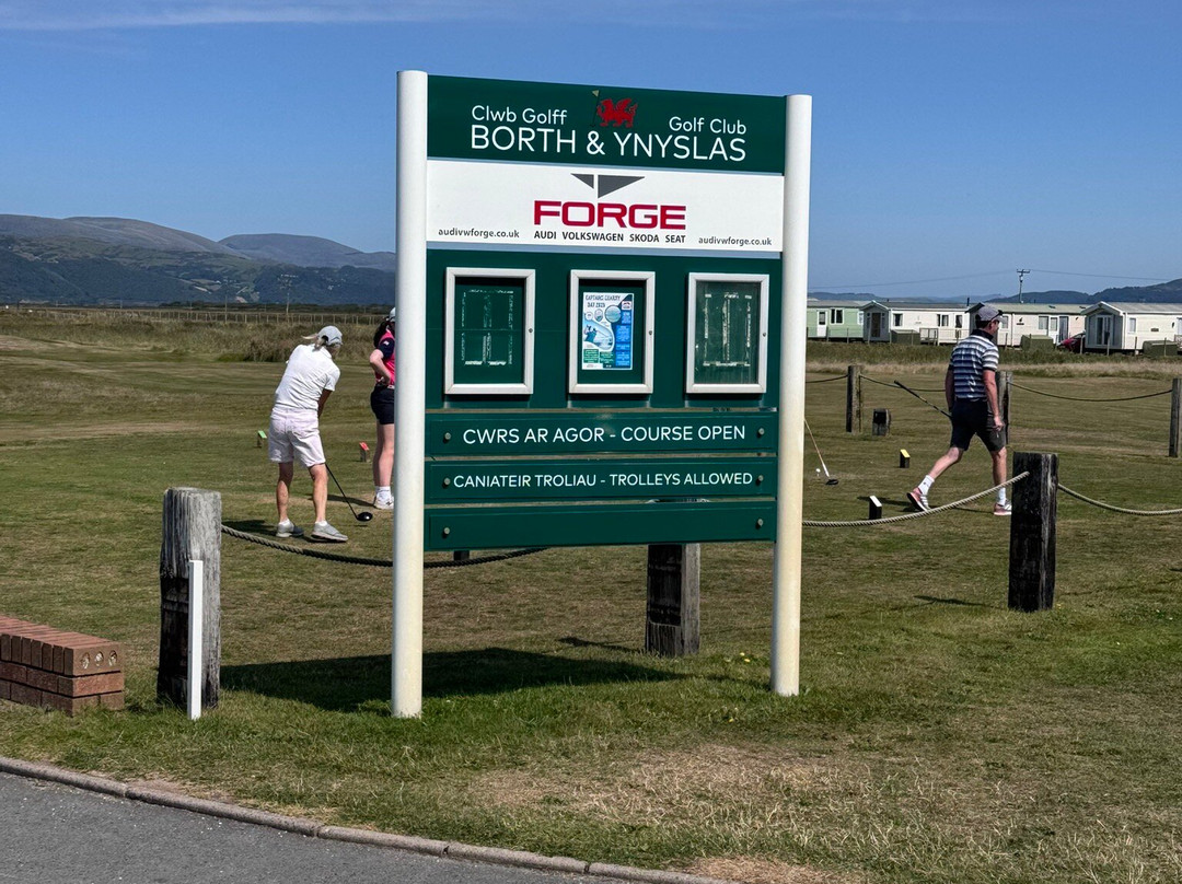 Borth and Ynyslas Golf Club-Borth必去景点