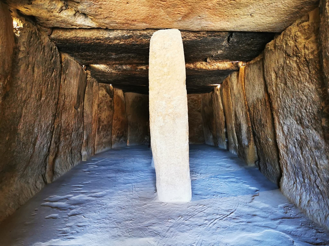 Dolmenes de Antequera-安特克拉必去景点