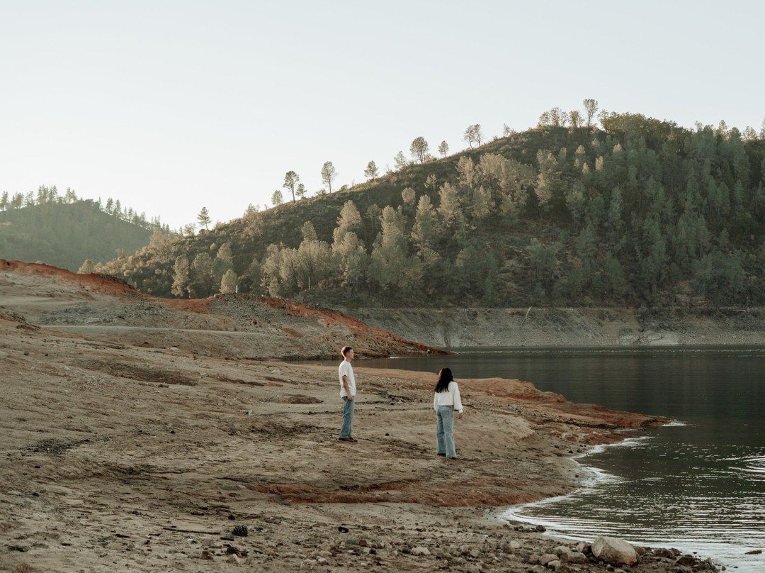 Bridge Bay At Shasta Lake主图