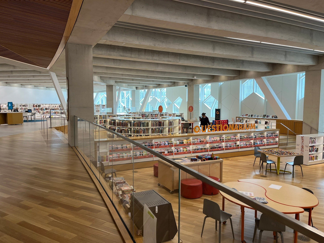 Central Library-卡尔加里必去景点