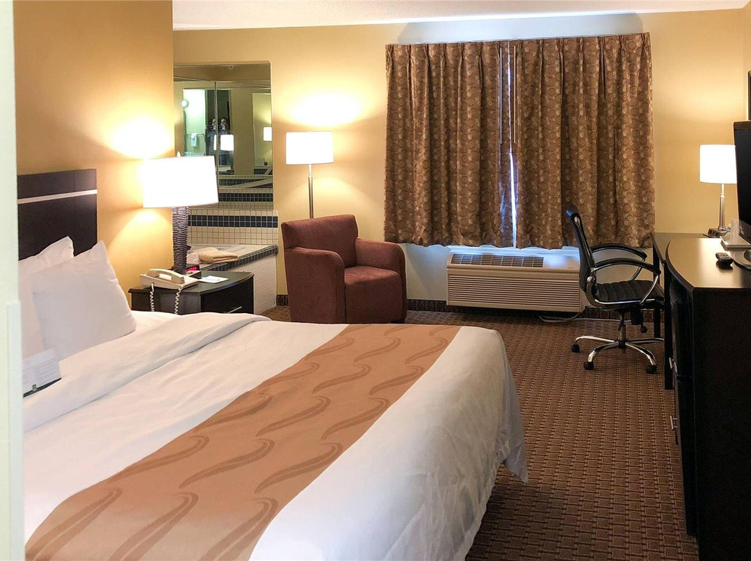 Quality Inn & Suites Sun Prairie主图