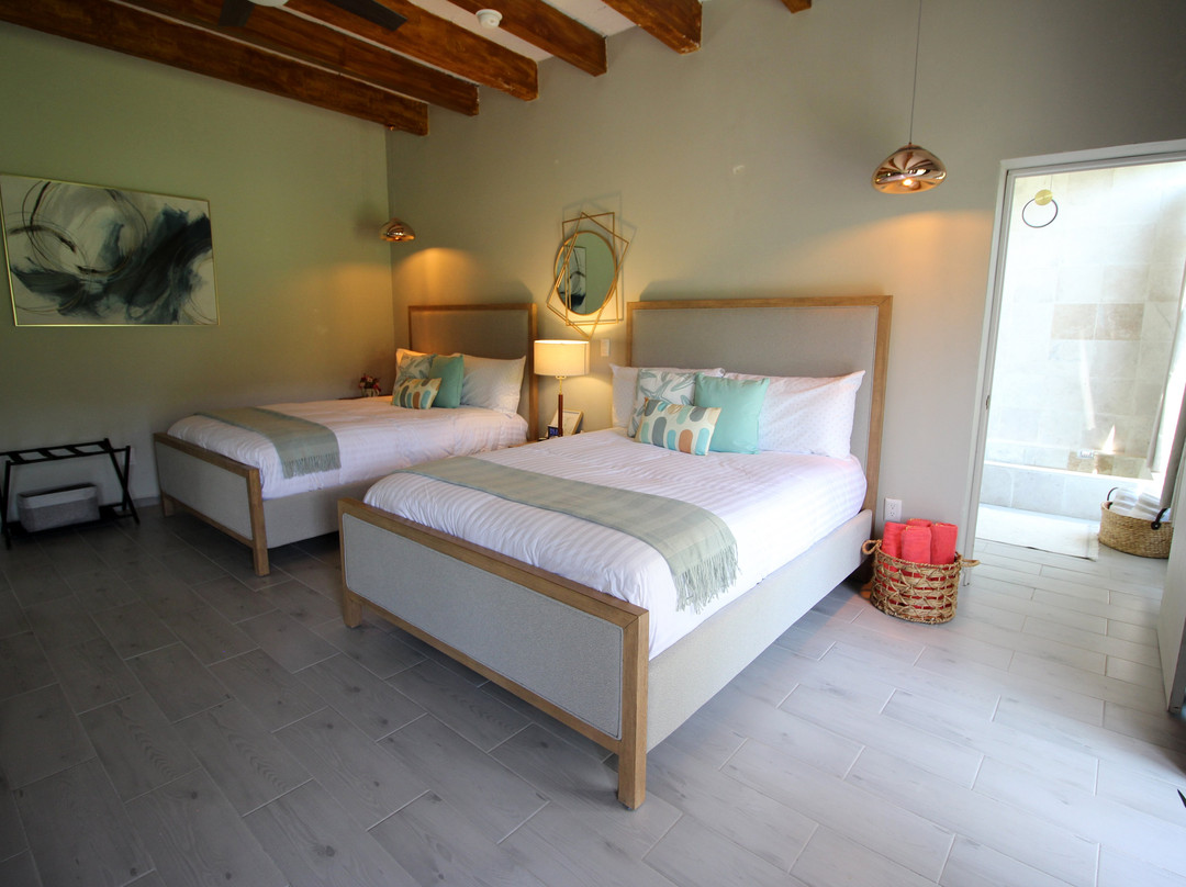 Los Laureles Hotel Y Centro De Convenciones主图