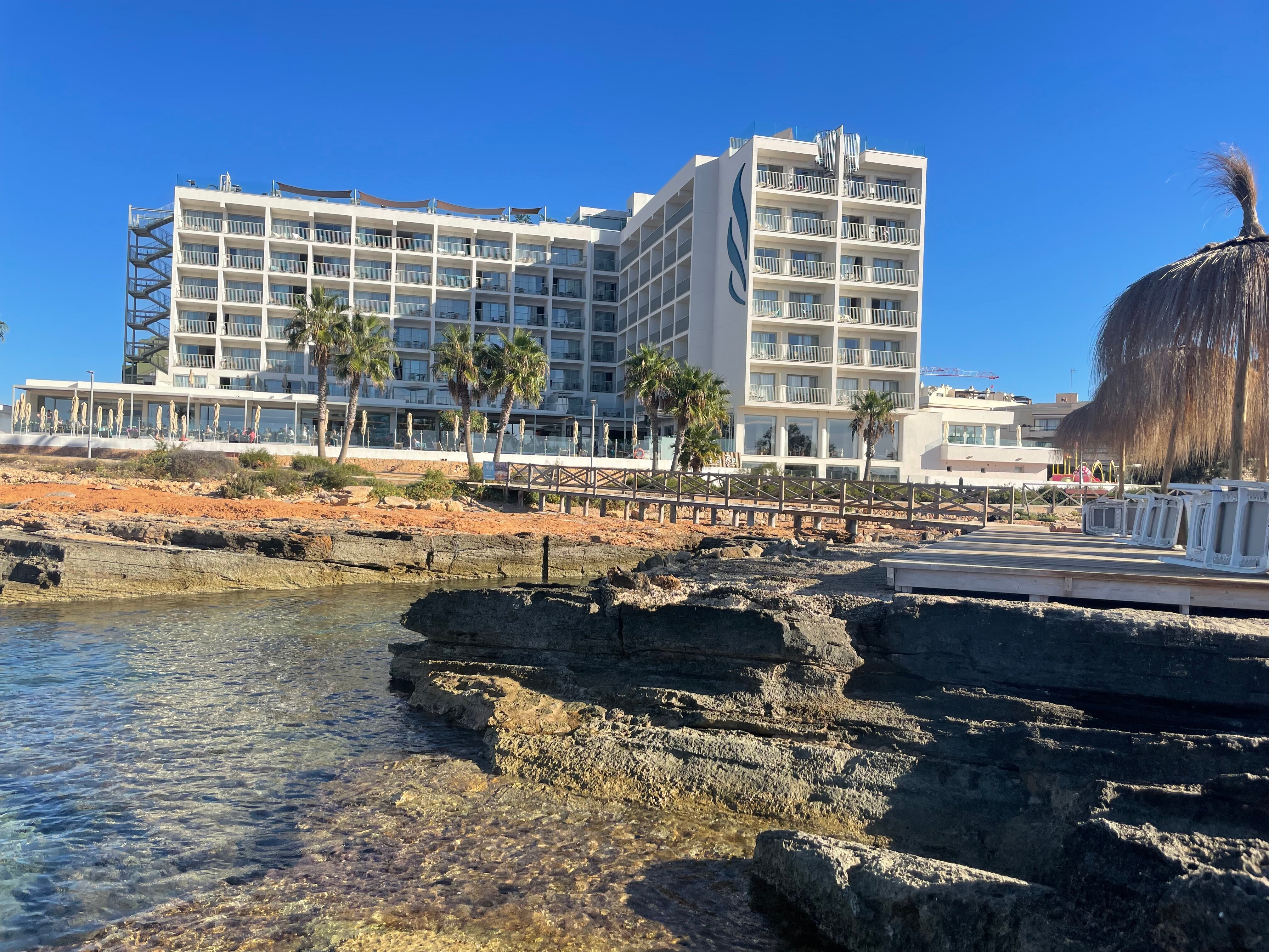 Universal Hotel Romántica-浴室