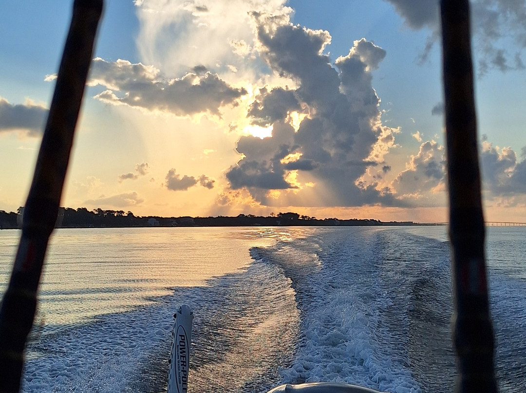 Lucky Chucky Charters-纳瓦拉必去景点