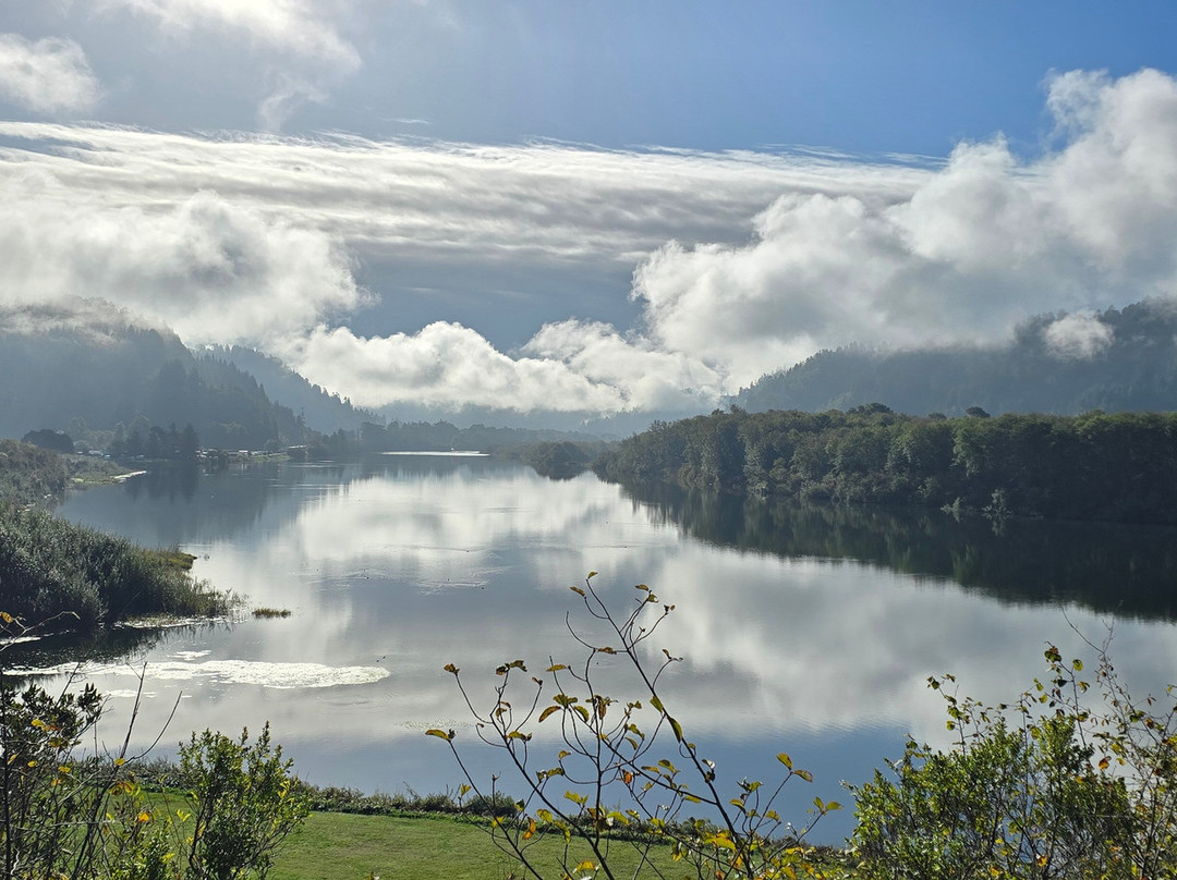 Confluence Outfitters-雷丁必去景点