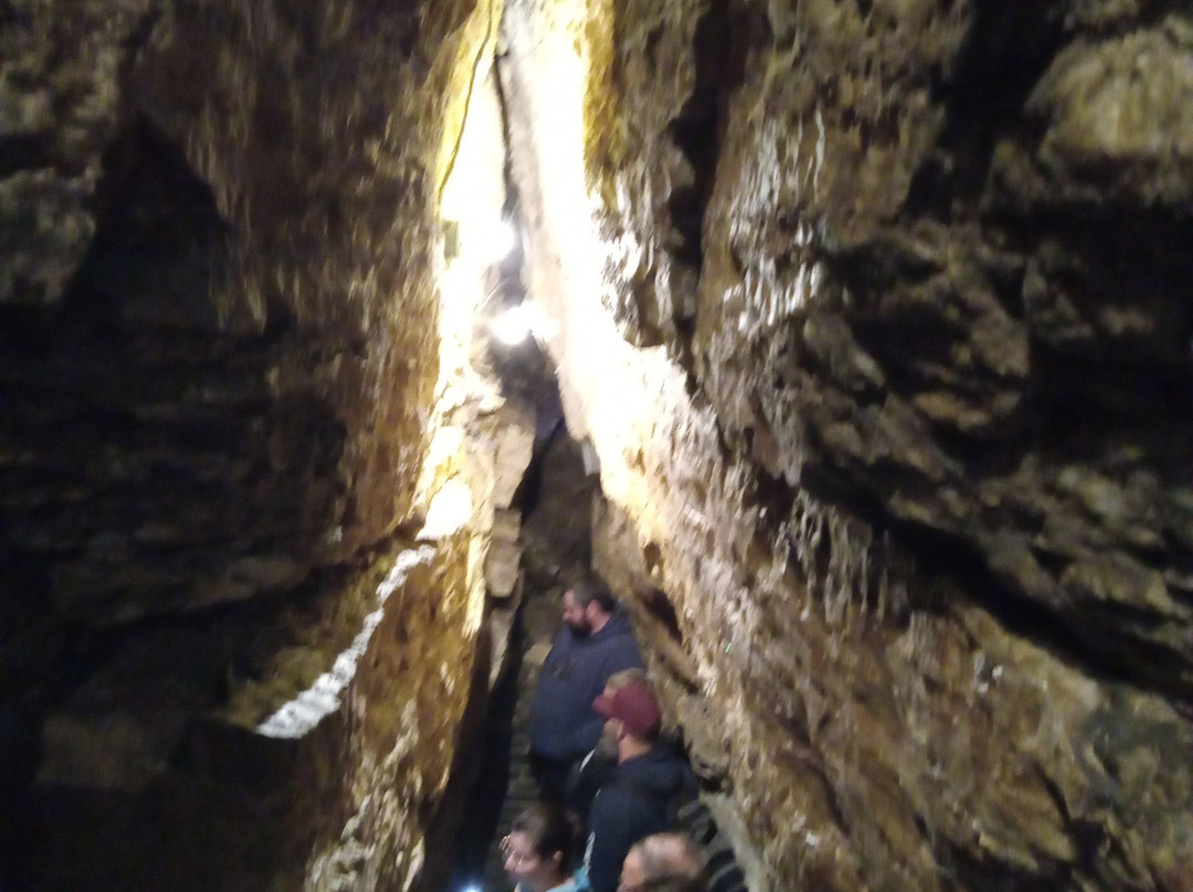 Tyendinaga Cavern and Caves-贝尔维尔必去景点