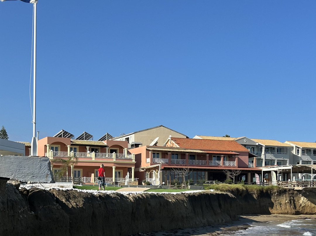 Socrates Hotel and The Rock Restaurant主图