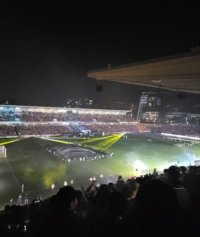 polytec stadium-戈斯福德必去景点