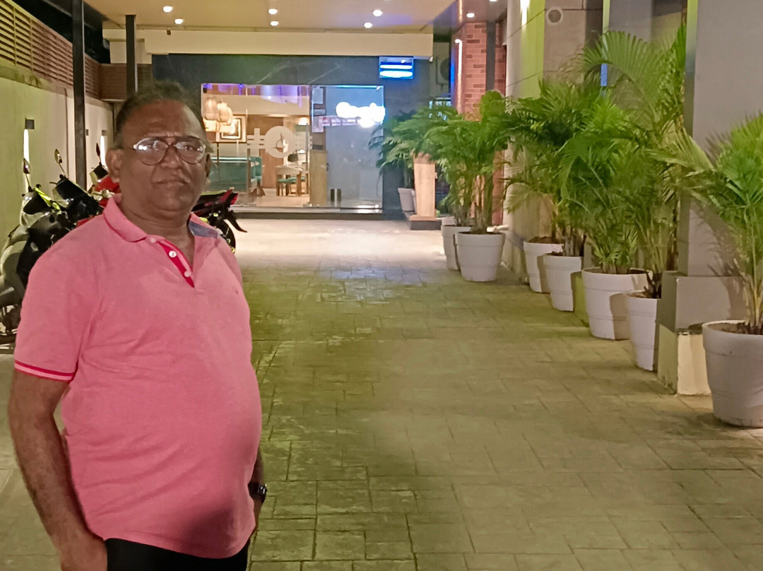 Cozzet Victoria主图