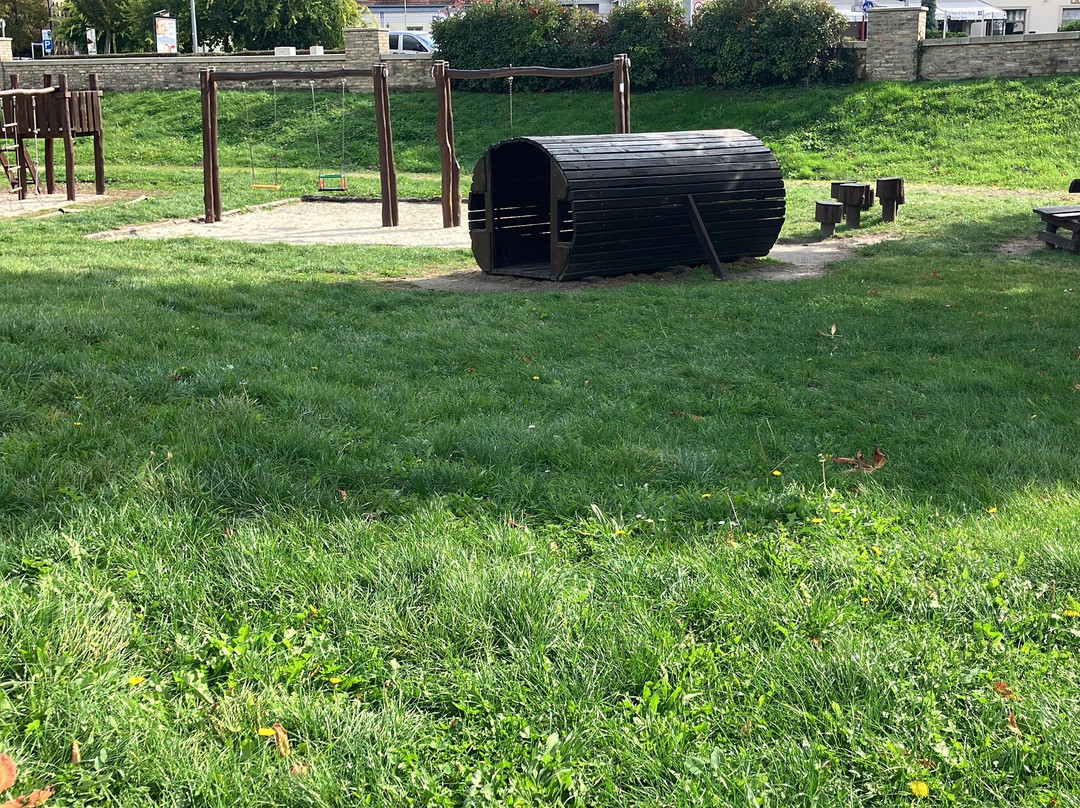 Ökojátszótér Es Tanösvény-Mosonmagyarovar必去景点