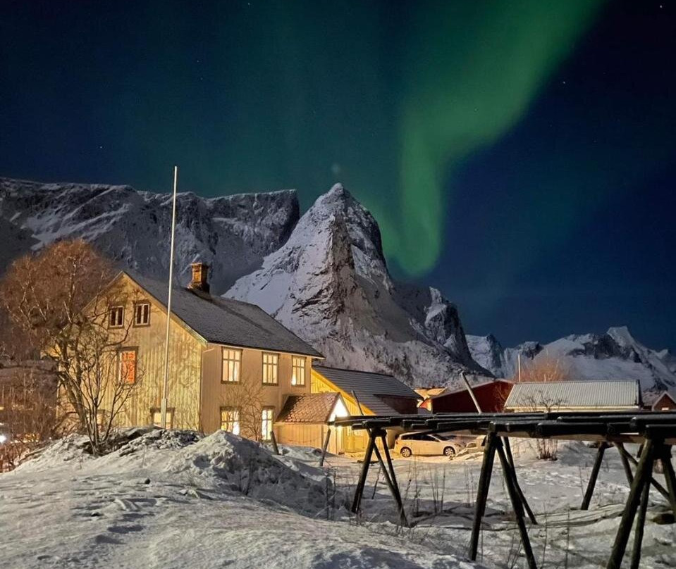 Hamnoy酒店住宿-德特加穆勒宾馆