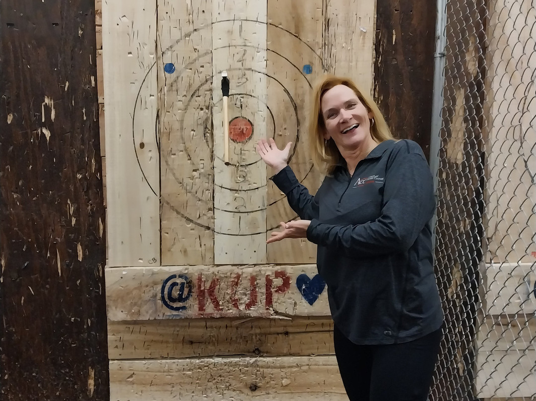 Bury The Hatchet King of Prussia - Axe Throwing-普鲁士国王必去景点