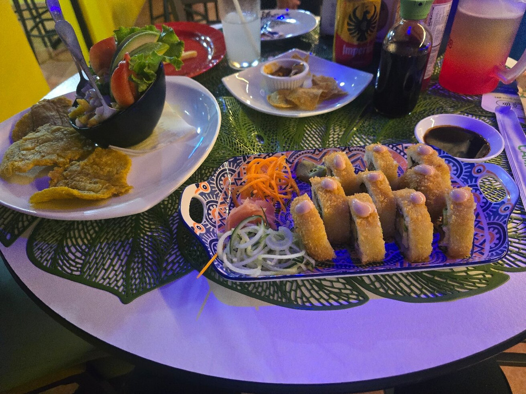 Tiki’s Seafood Monteverde