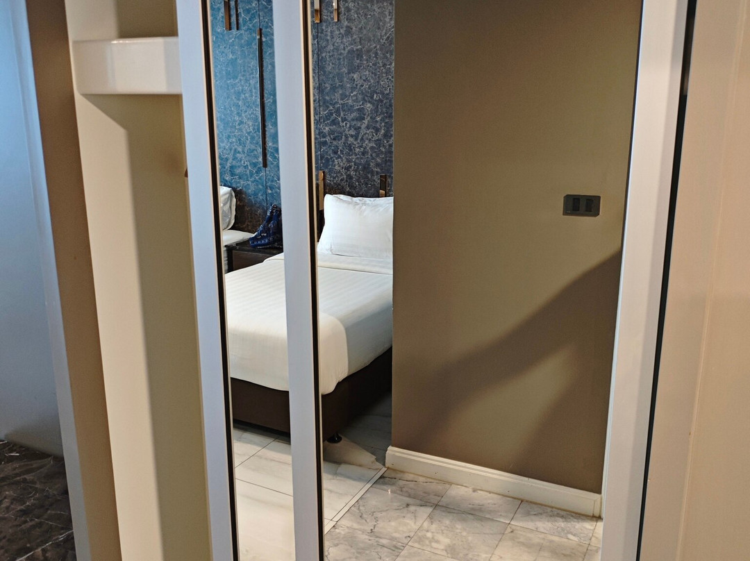 查萨恩格皇宫酒店主图