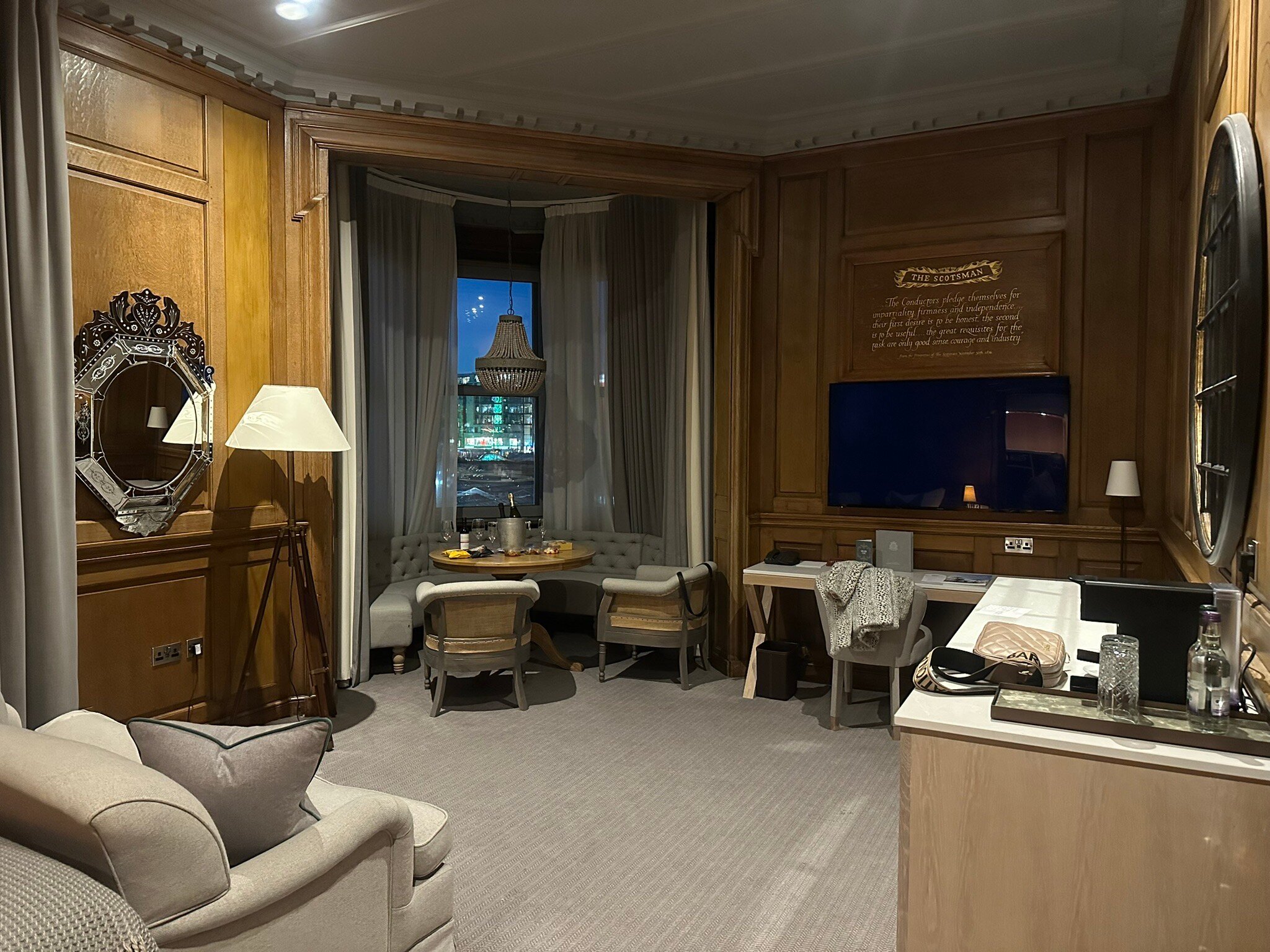 苏格兰人酒店-官方