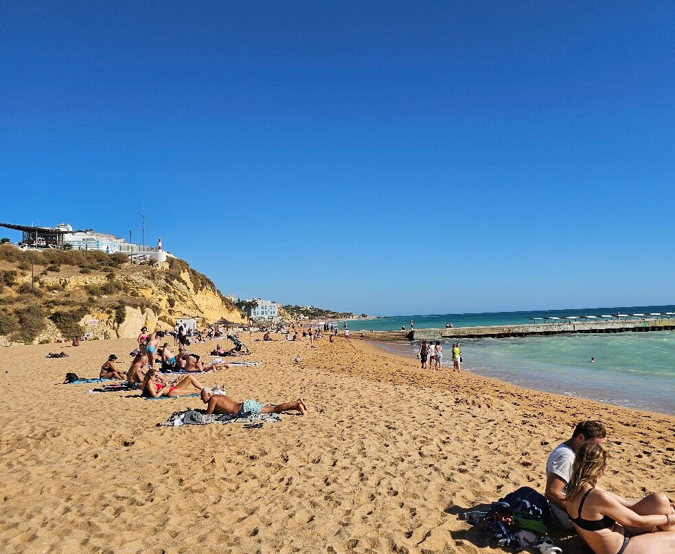 Praia dos Pescadores-阿尔布赞拉必去景点