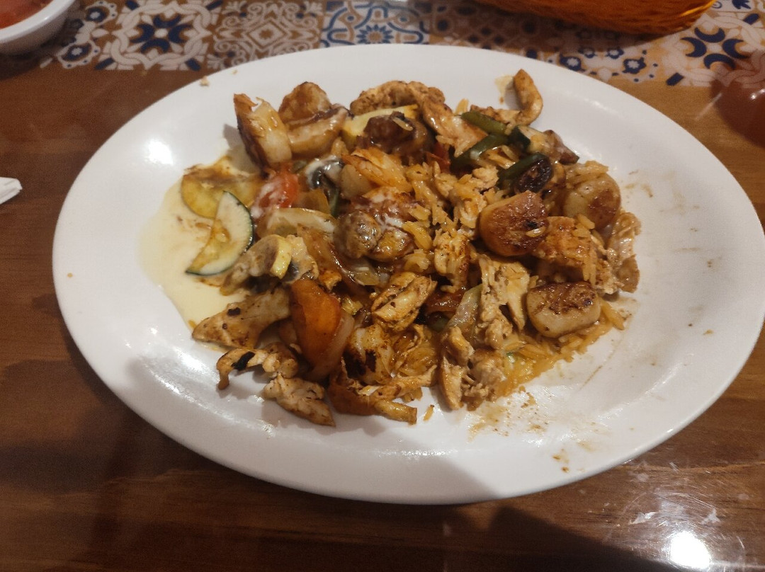 EL PAKAS Mexican Restaurant