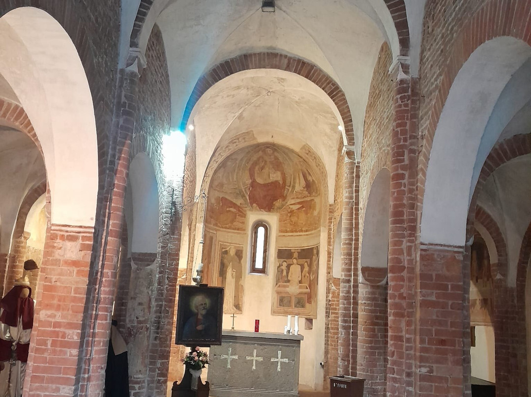 Chiesa di San Pietro-Robbio必去景点