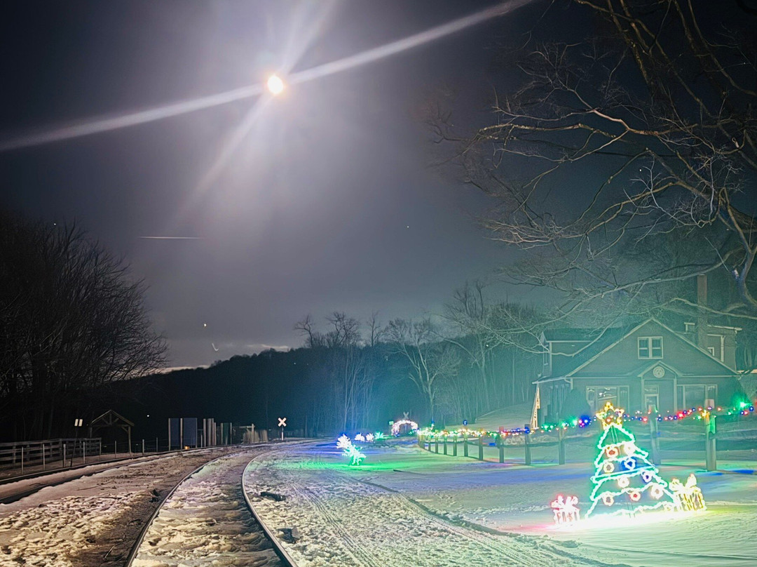 Tracks and Yaks-弗罗斯特堡必去景点