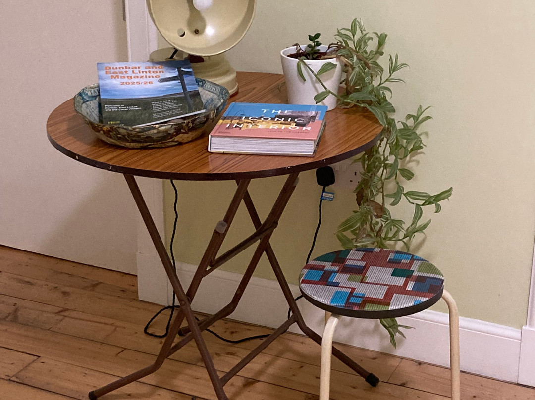 The Dolphin Inn主图