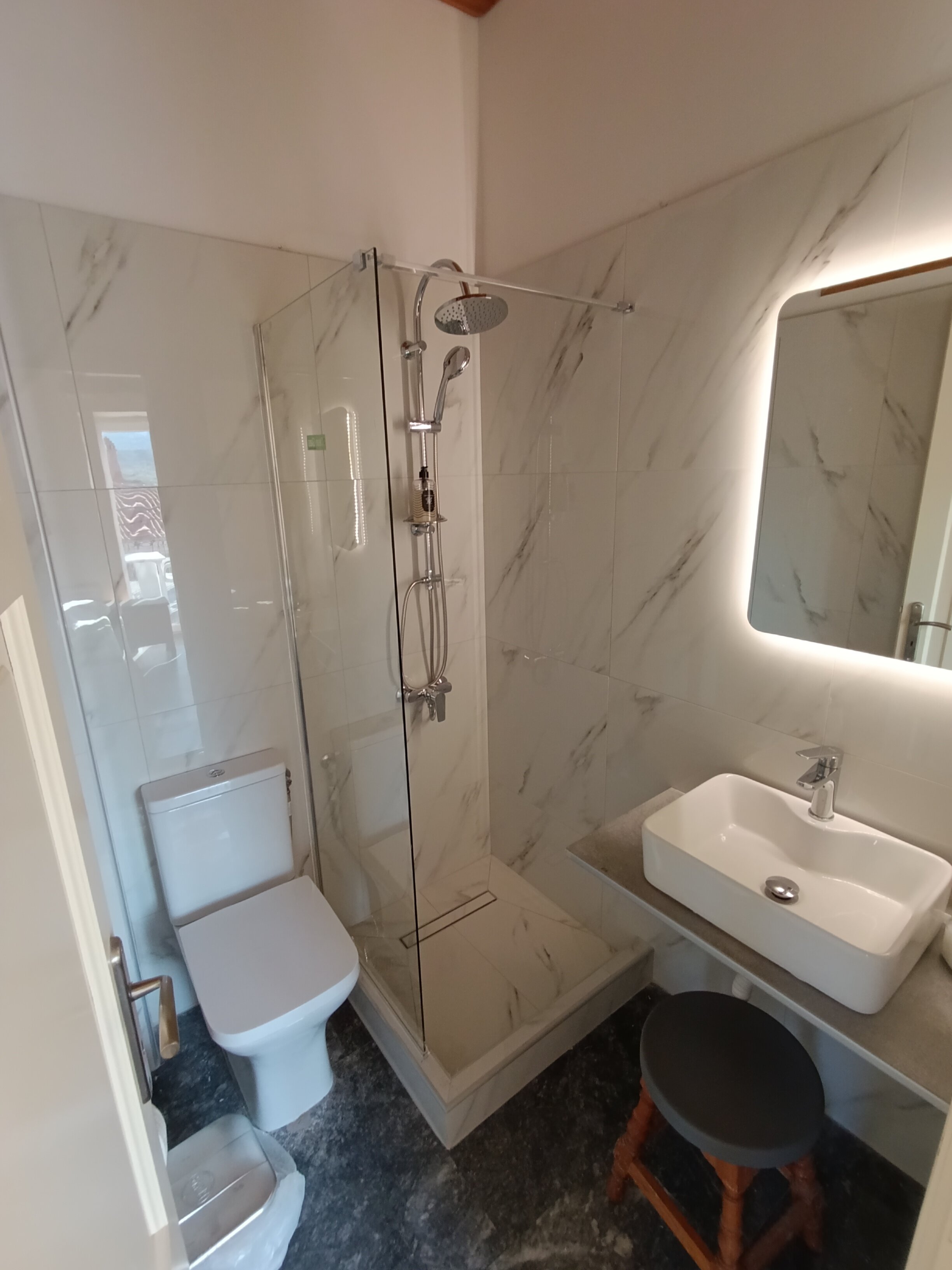 Iris Villa Hotel-浴室