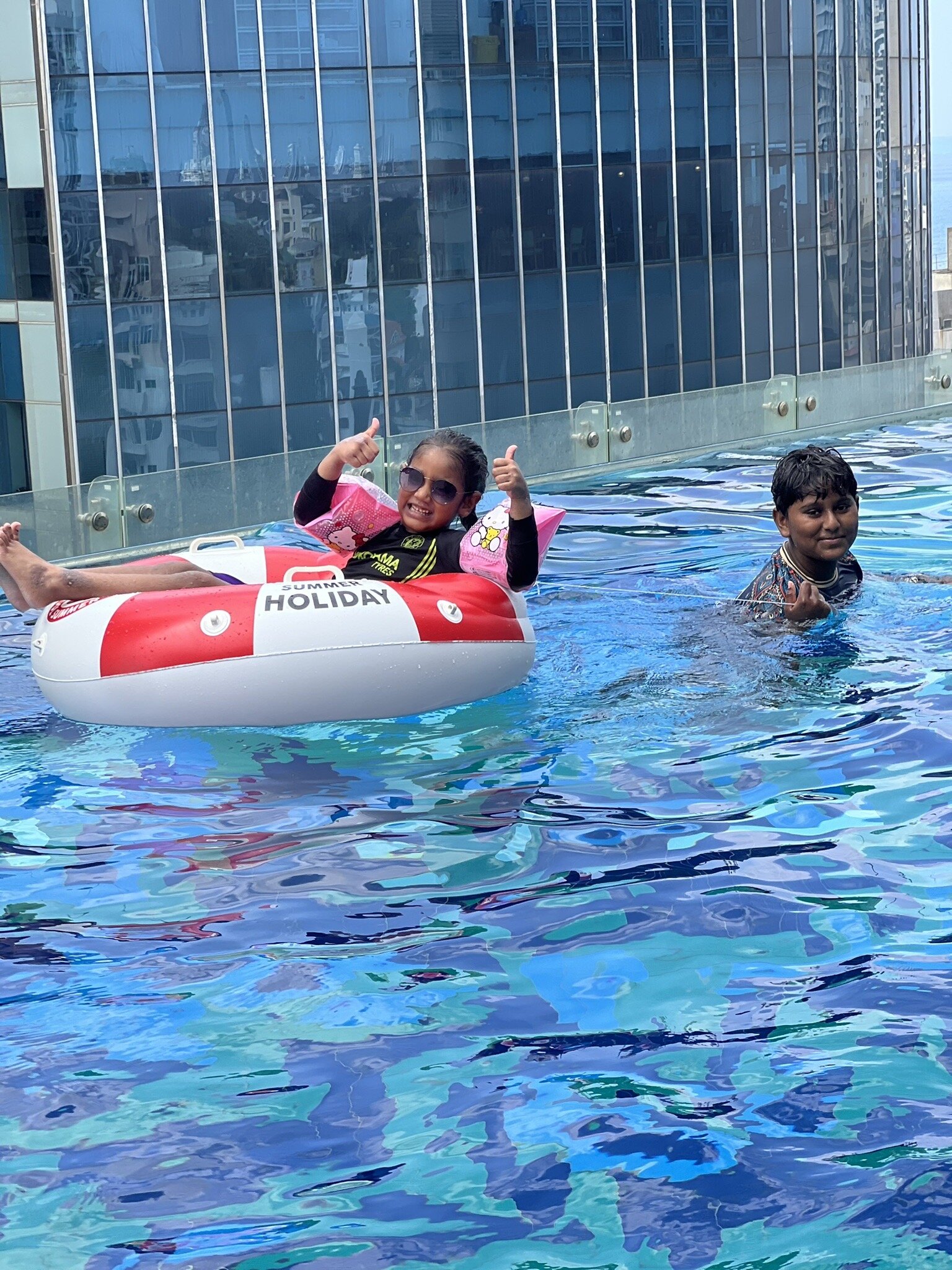 Mandarina Colombo-官方