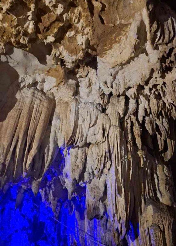 Hoa Cuong Cave-Gia Luan必去景点