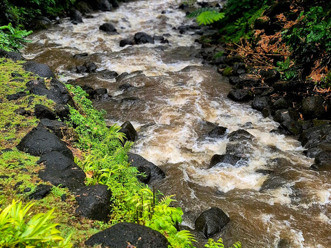 Faarumai Waterfalls-阿鲁埃必去景点