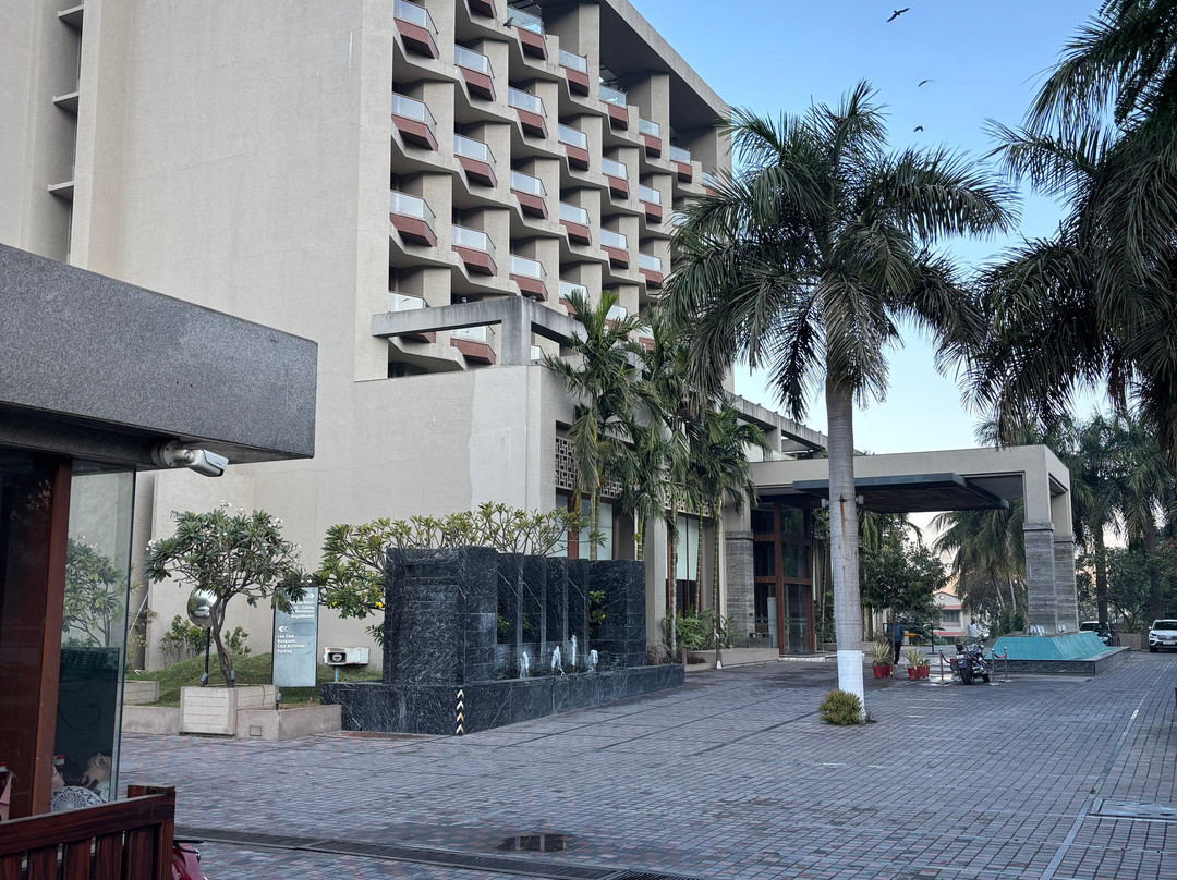 The Fern Leo Resort & Club Junagadh主图